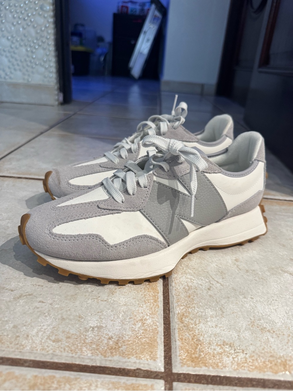 New Balance Women's Gray, White & Gum Retro Runner Sneakers